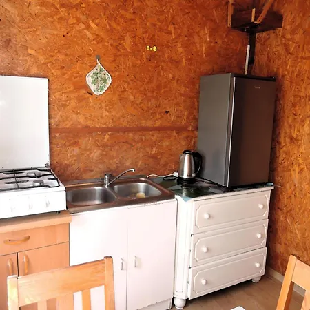 With Pool In Ko Czewo 아파트 쿠크제보