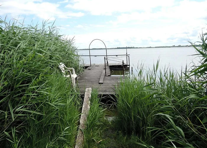 With Pool In Ko Czewo